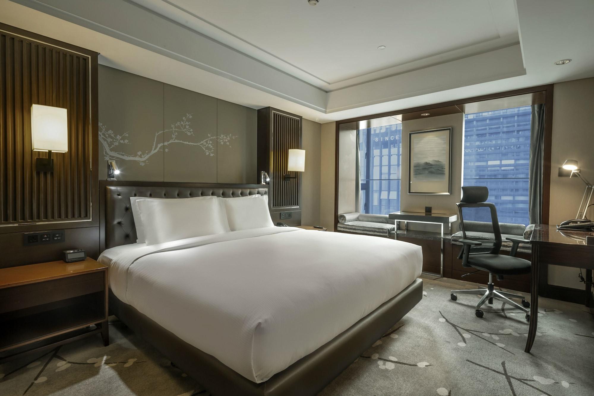 Отель Doubletree By Hilton Chongqing - Guanyinqiao Railway Station Экстерьер фото