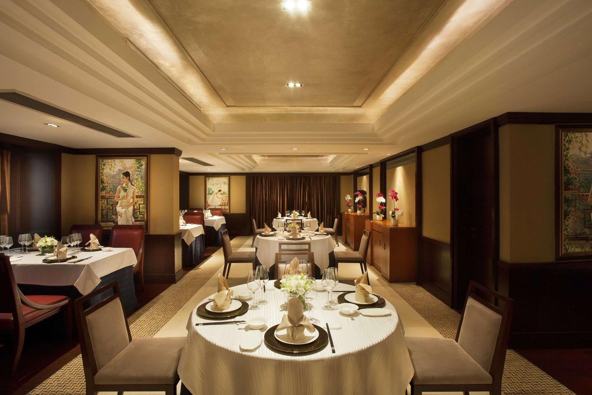 Отель Doubletree By Hilton Chongqing - Guanyinqiao Railway Station Экстерьер фото